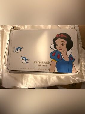 ✨ DISNEY x KATE SPADE NEW YORK SNOW WHITE CROSSBODY ✨